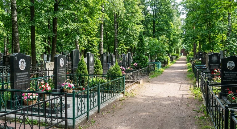 Памятники на Митинском кладбище в Москве — изготовление и установка